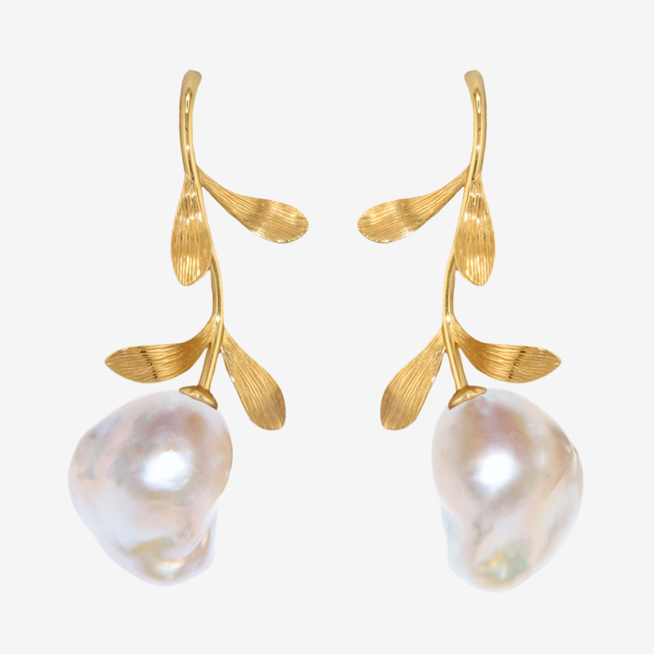 Flower Baroque Pearl Pierce – LARICA Flower Baroque Pearl Pierce – LARICA