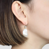 White Topaz×Baroque Pearl Drop Pierce