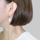 Zirconia × Baroque Pearl Drop Pierce