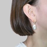 Zirconia × Baroque Pearl Drop Pierce