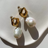 Baroque Pearl Motif Pierce