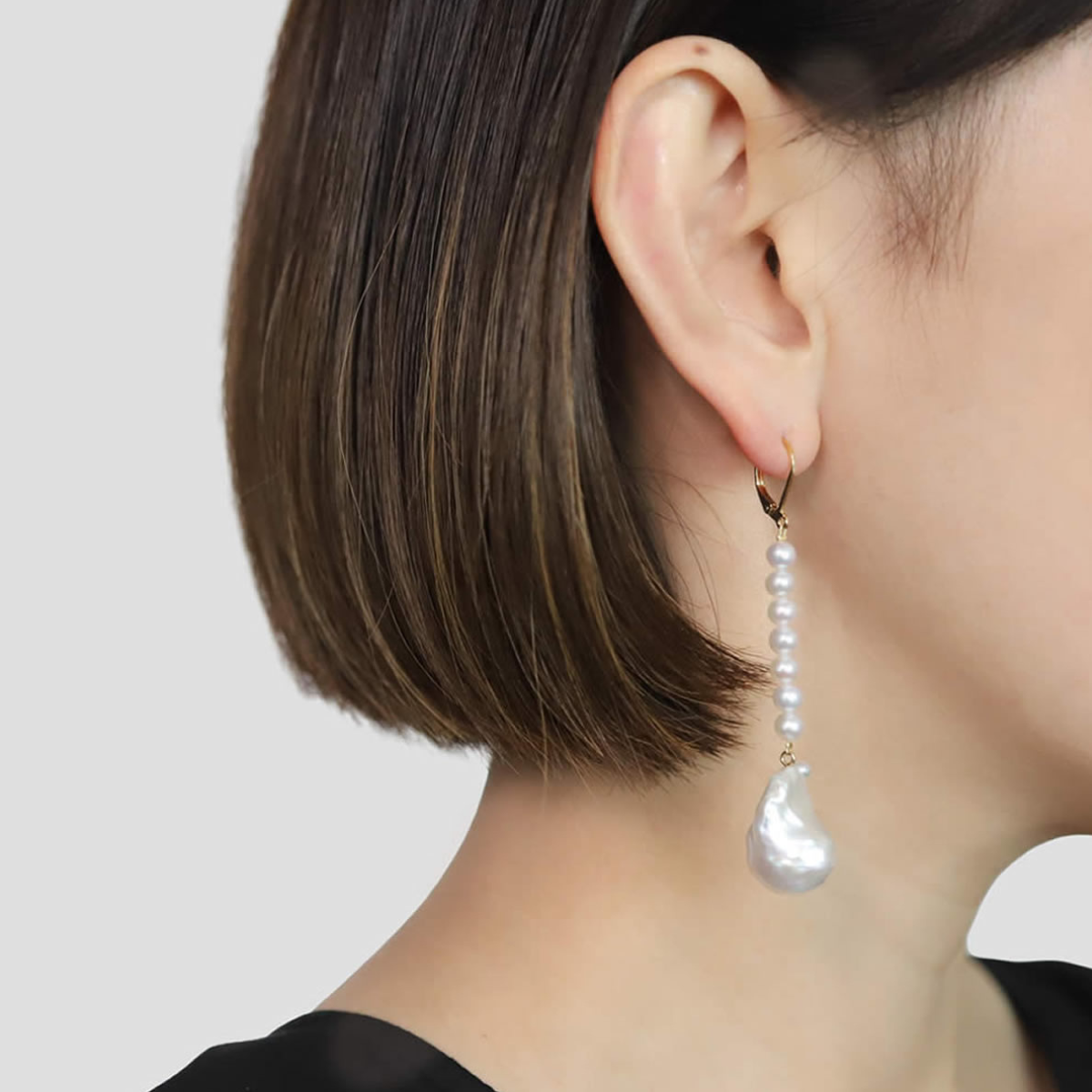 Baroque Pearl Line Pierce – LARICA Baroque Pearl Line Pierce – LARICA