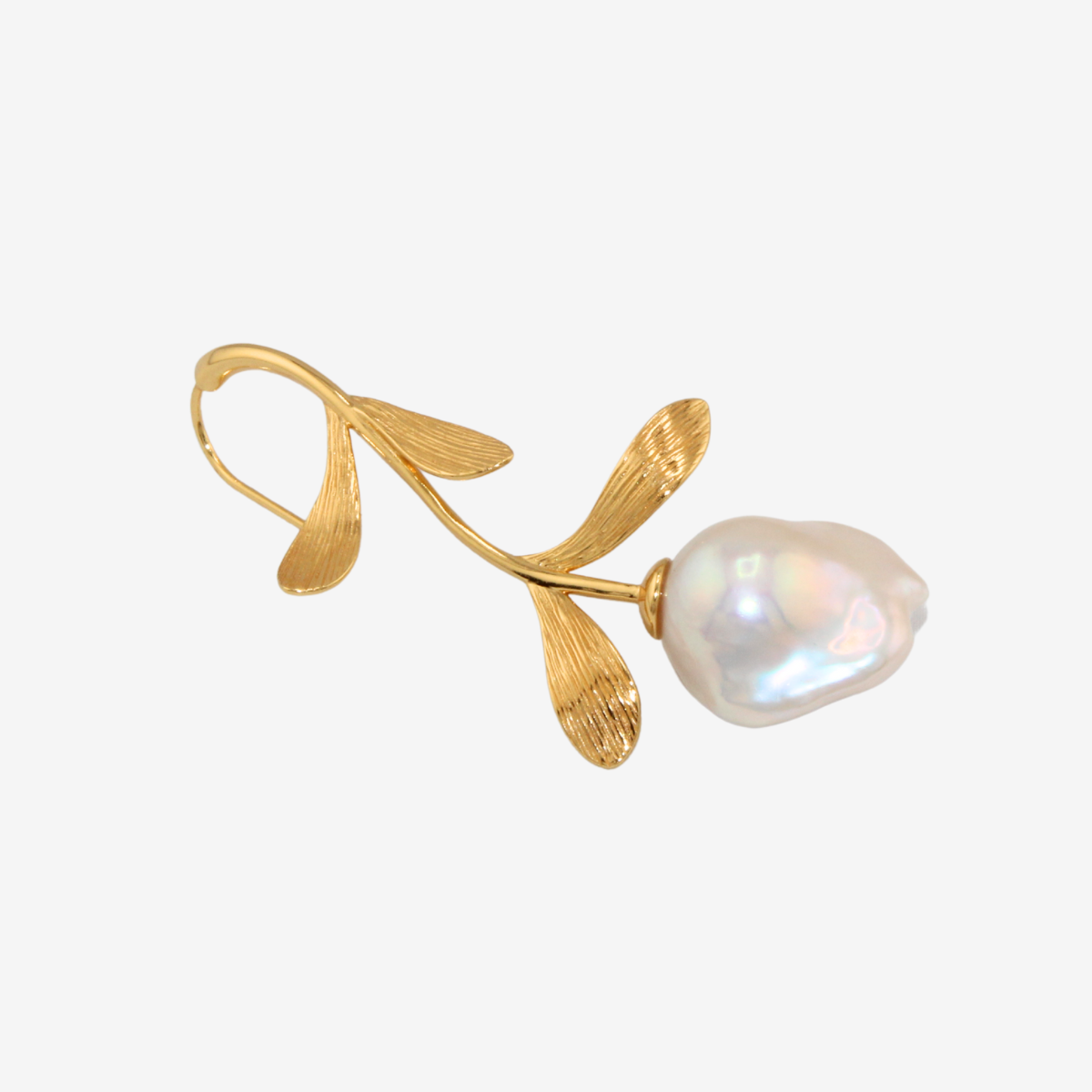 Flower Baroque Pearl Pierce – LARICA Flower Baroque Pearl Pierce – LARICA