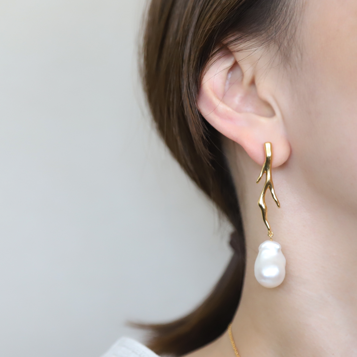 Branch Line Baroque Pearl Pierce – LARICA Branch Line Baroque Pearl Pierce – LARICA