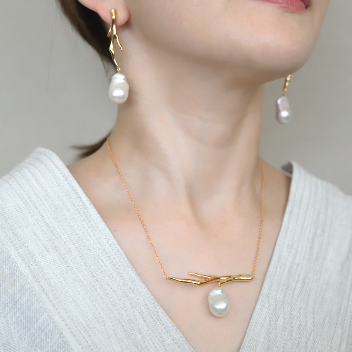 Branch Line Baroque Pearl Pierce – LARICA Branch Line Baroque Pearl Pierce – LARICA