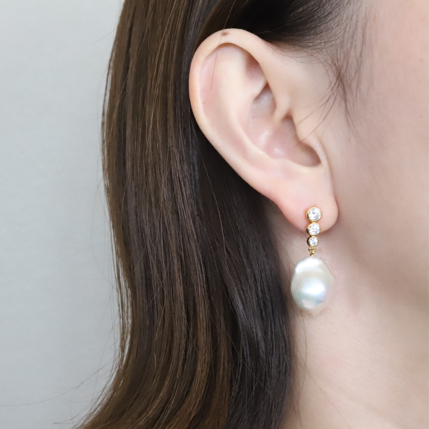 Zirconia × Baroque Pearl Drop Pierce – LARICA Zirconia × Baroque Pearl Drop Pierce – LARICA